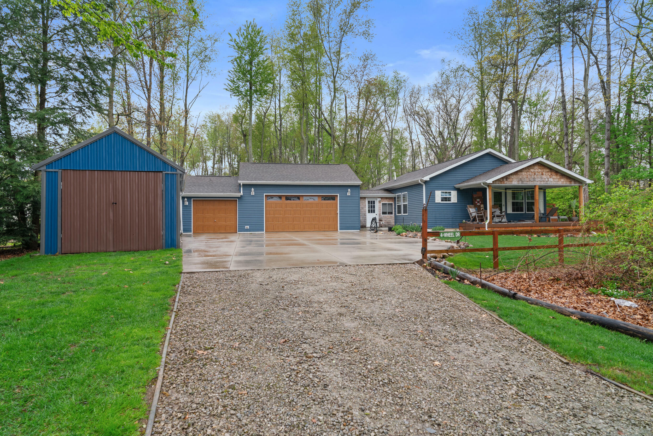 2469 Ash Te Wette Beach Dr Drive  Hillsdale MI 49242 photo