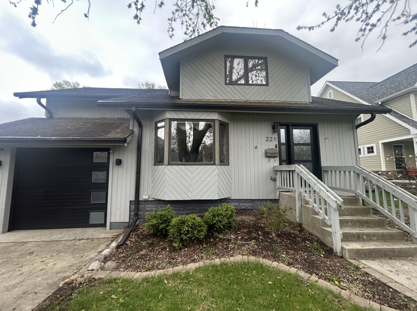 221 8th Street  Downers Grove IL 60515 photo