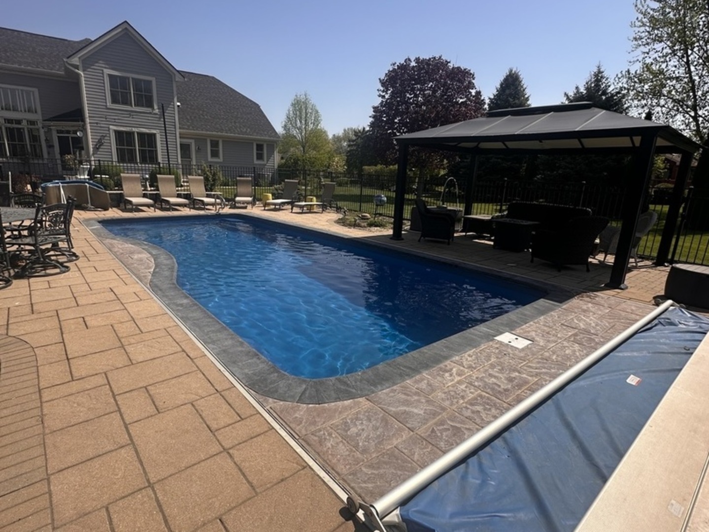 Property Photo: 16013 Hillsboro Drive IL 60142
