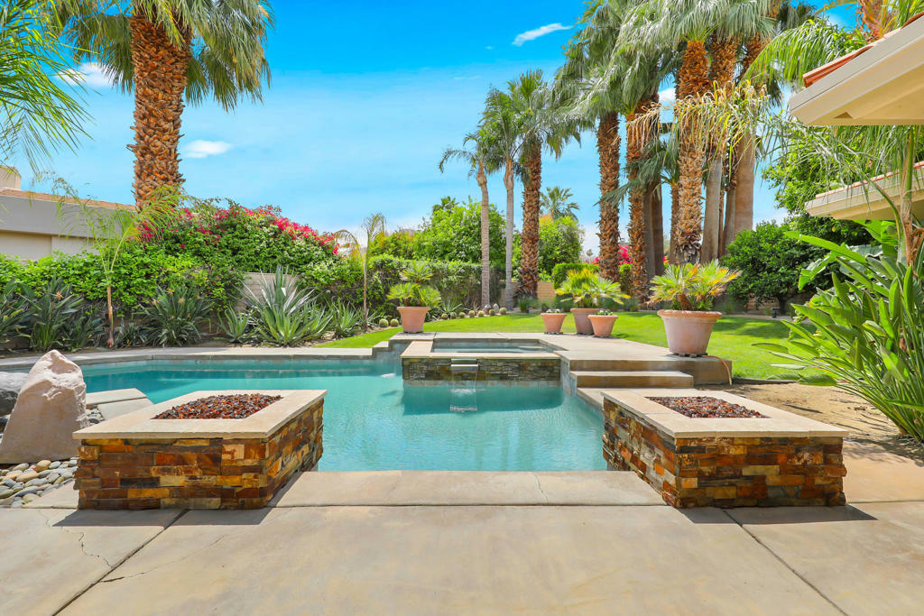 Property Photo: 75745 Osage Trail CA 92210