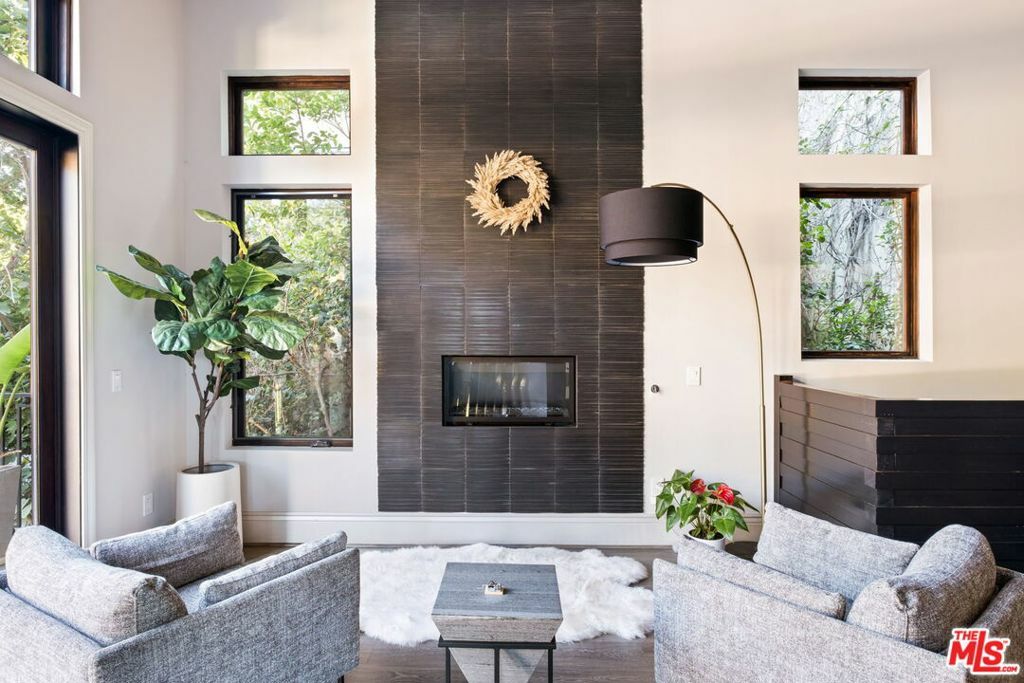 Property Photo: 3087 Passmore Drive CA 90068