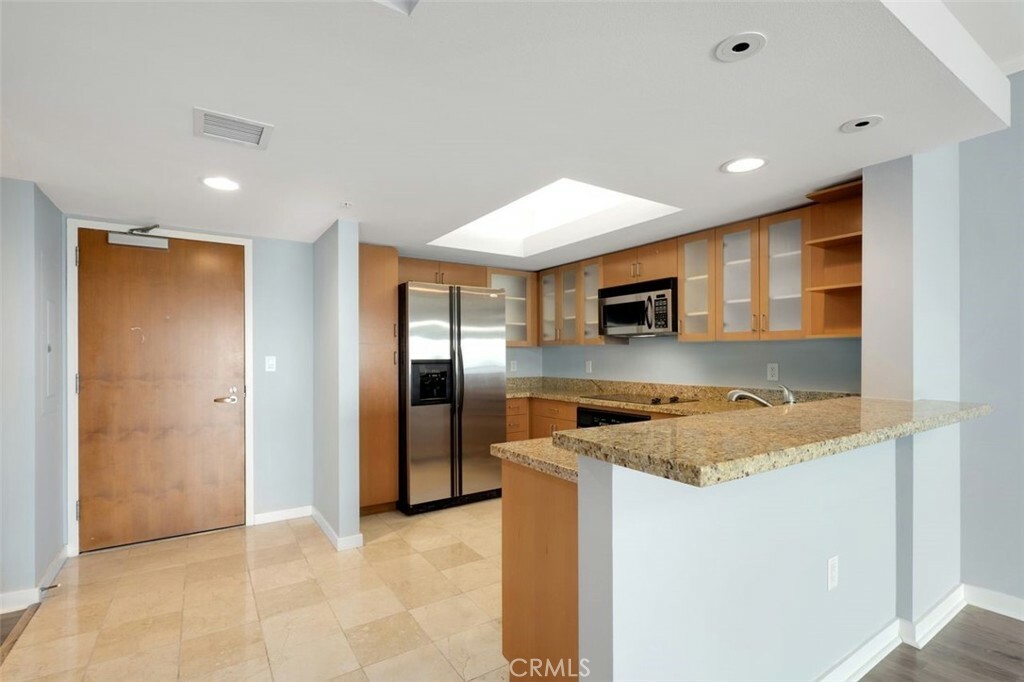 Property Photo: 13700 Marina Pointe Drive 1610 CA 90292