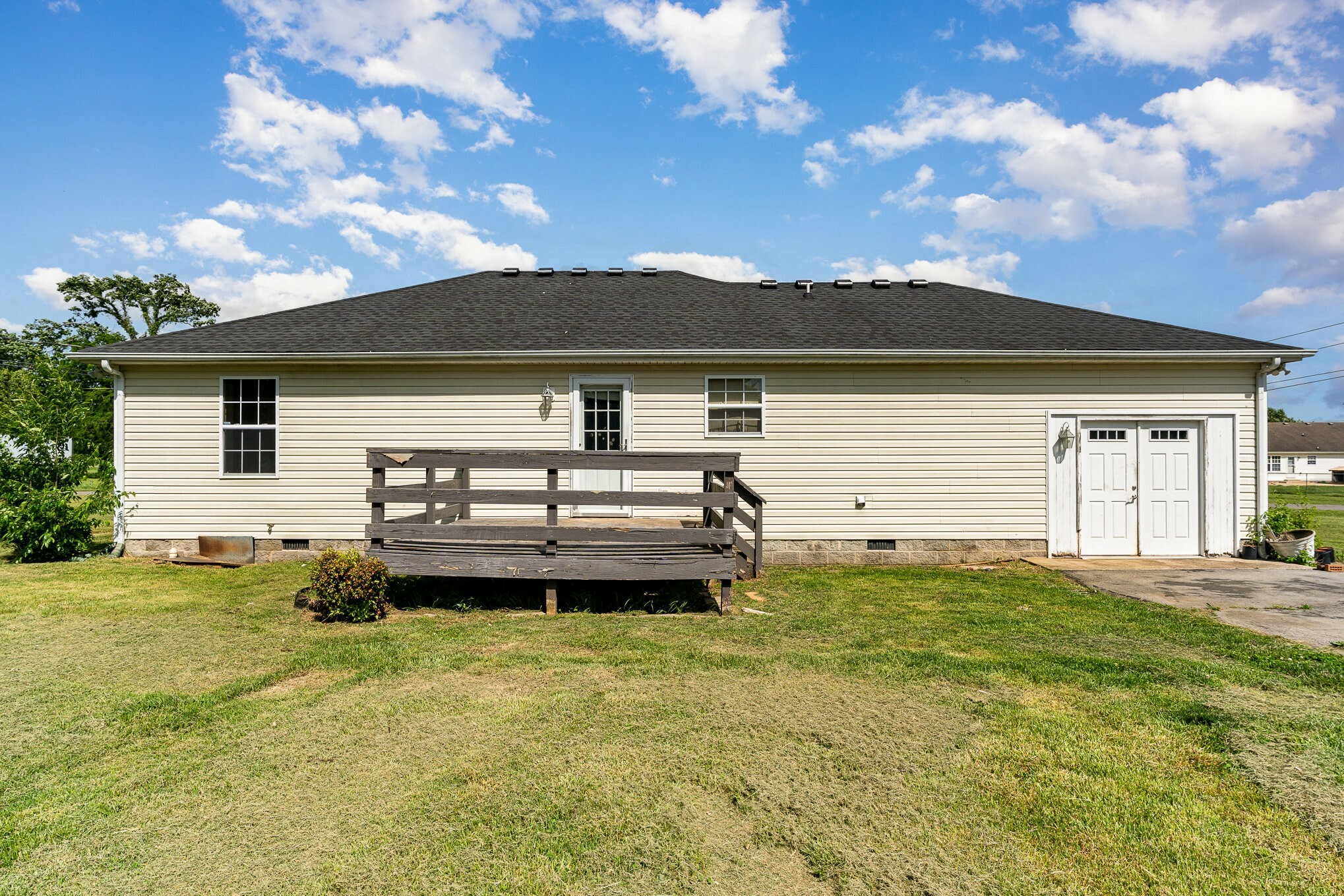 Property Photo:  104 Avalon Dr  TN 37160 