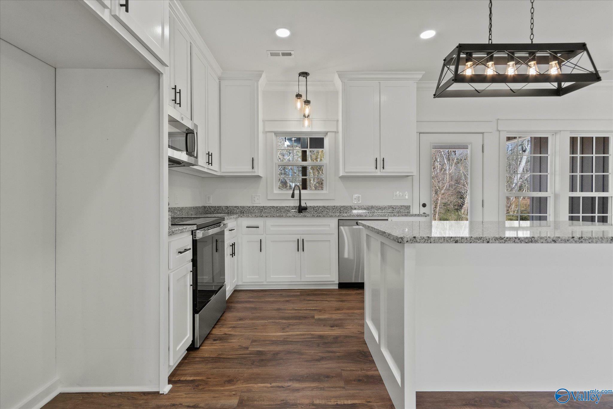 Property Photo: 128 Carrington Lane AL 35950