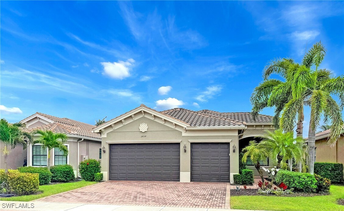 Property Photo: 3454 Pacific Drive FL 34119