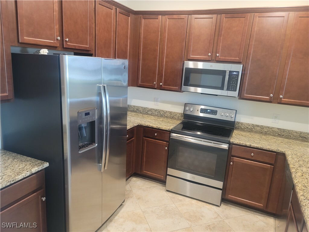 Property Photo: 2748 Blossom Way FL 34120
