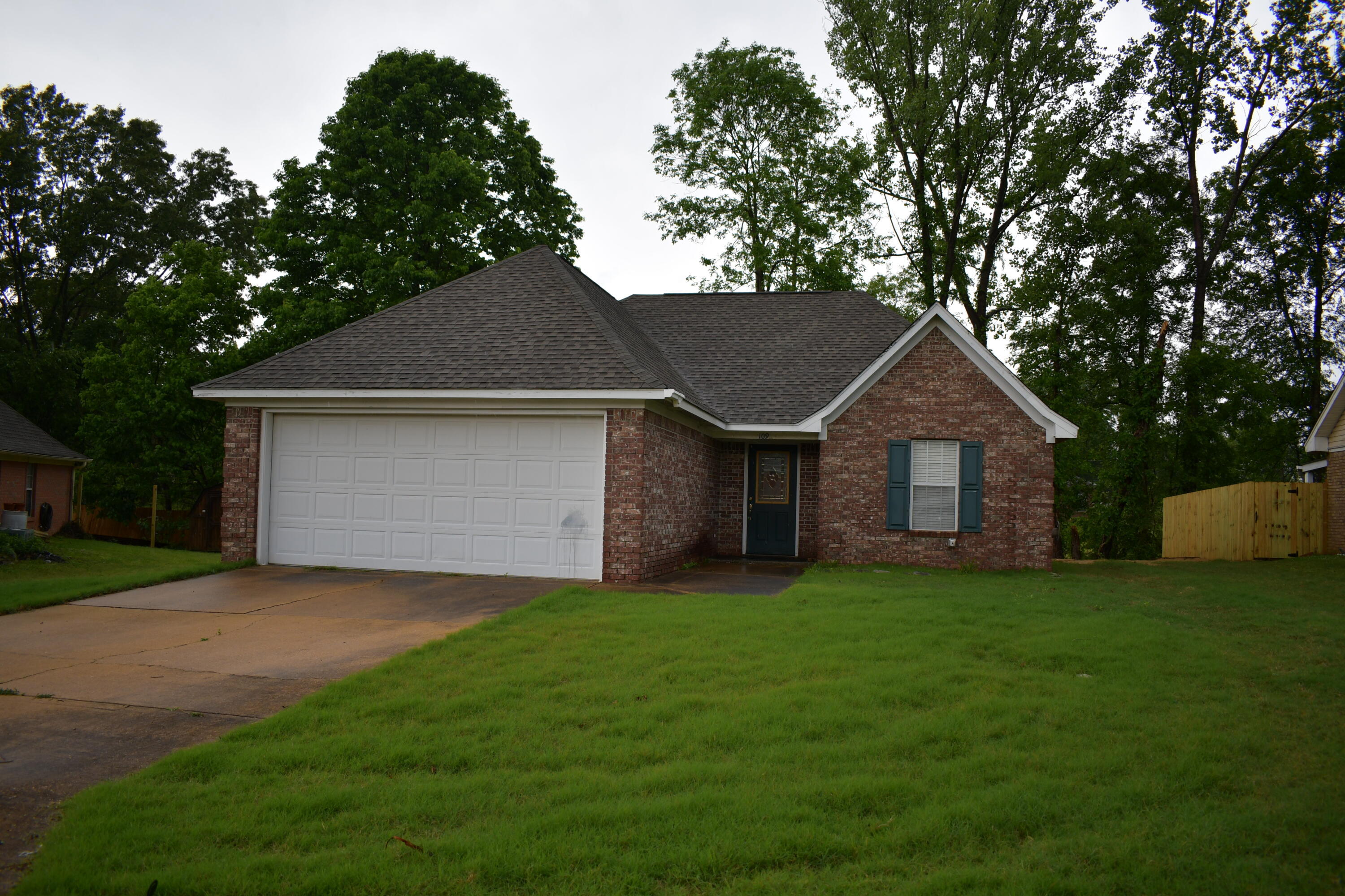 Property Photo:  109 Jim Warren Cove  MS 38866 
