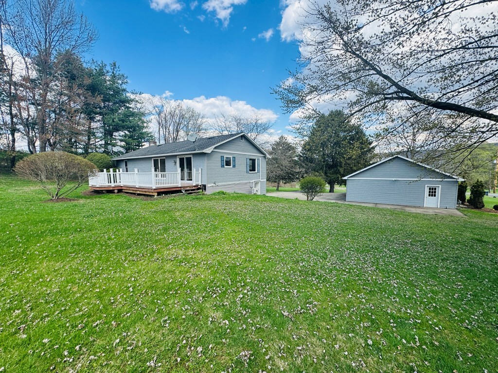 Property Photo: 425 Gateway Industrial Park Rd PA 18810