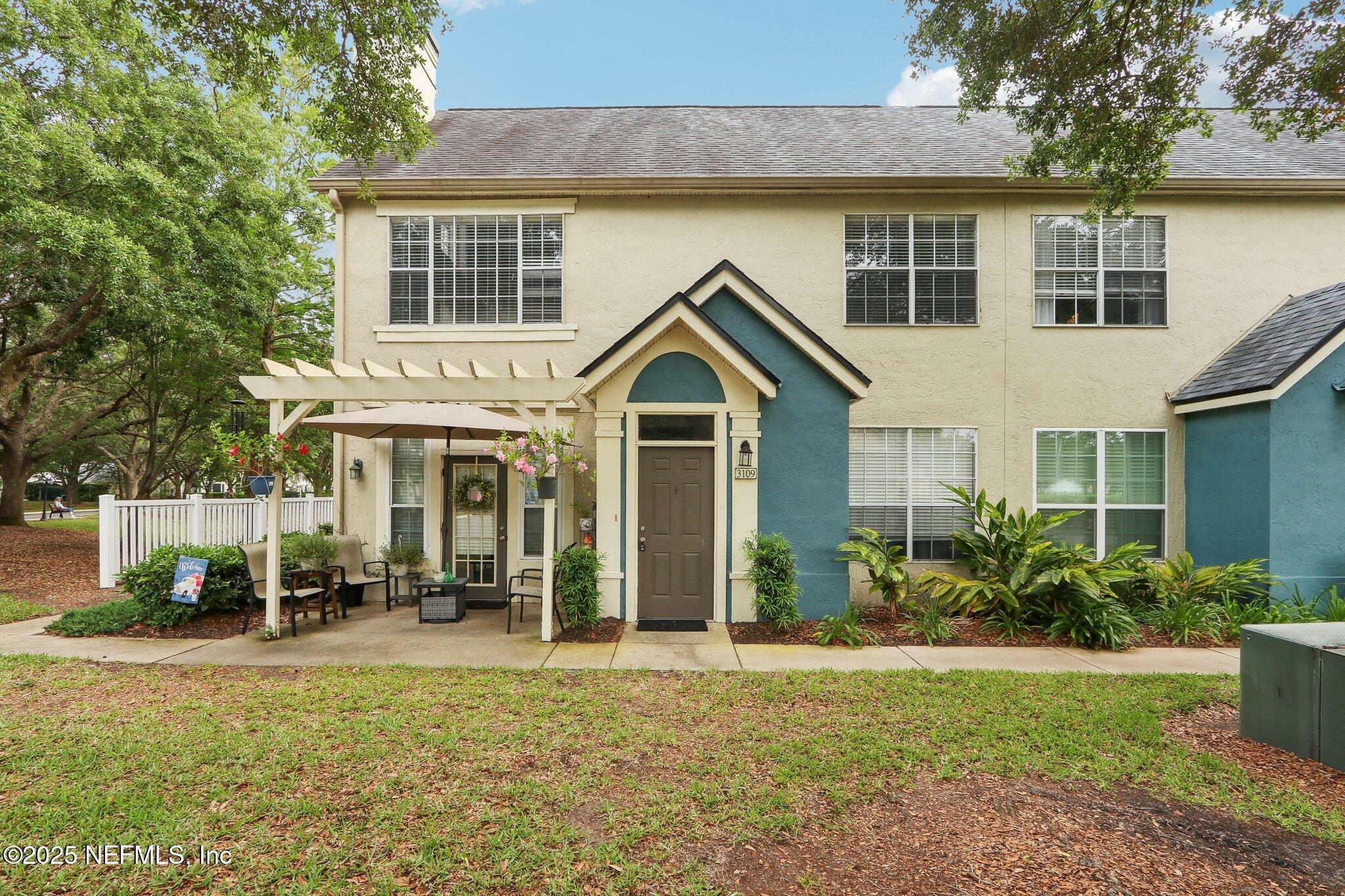 Property Photo: 13703 Richmond Park Drive 3109 FL 32224