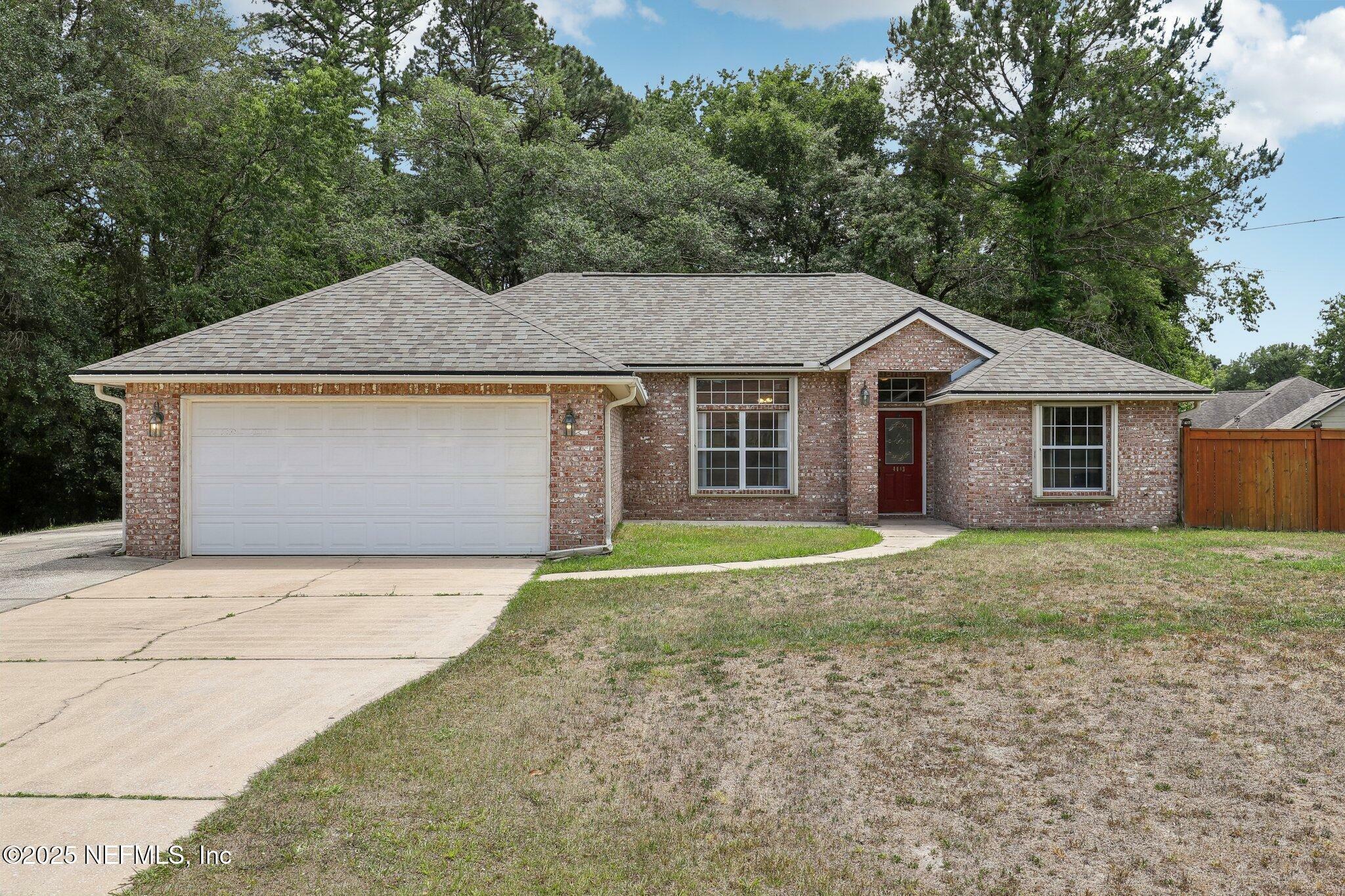 Property Photo: 4443 Staple Court FL 32068