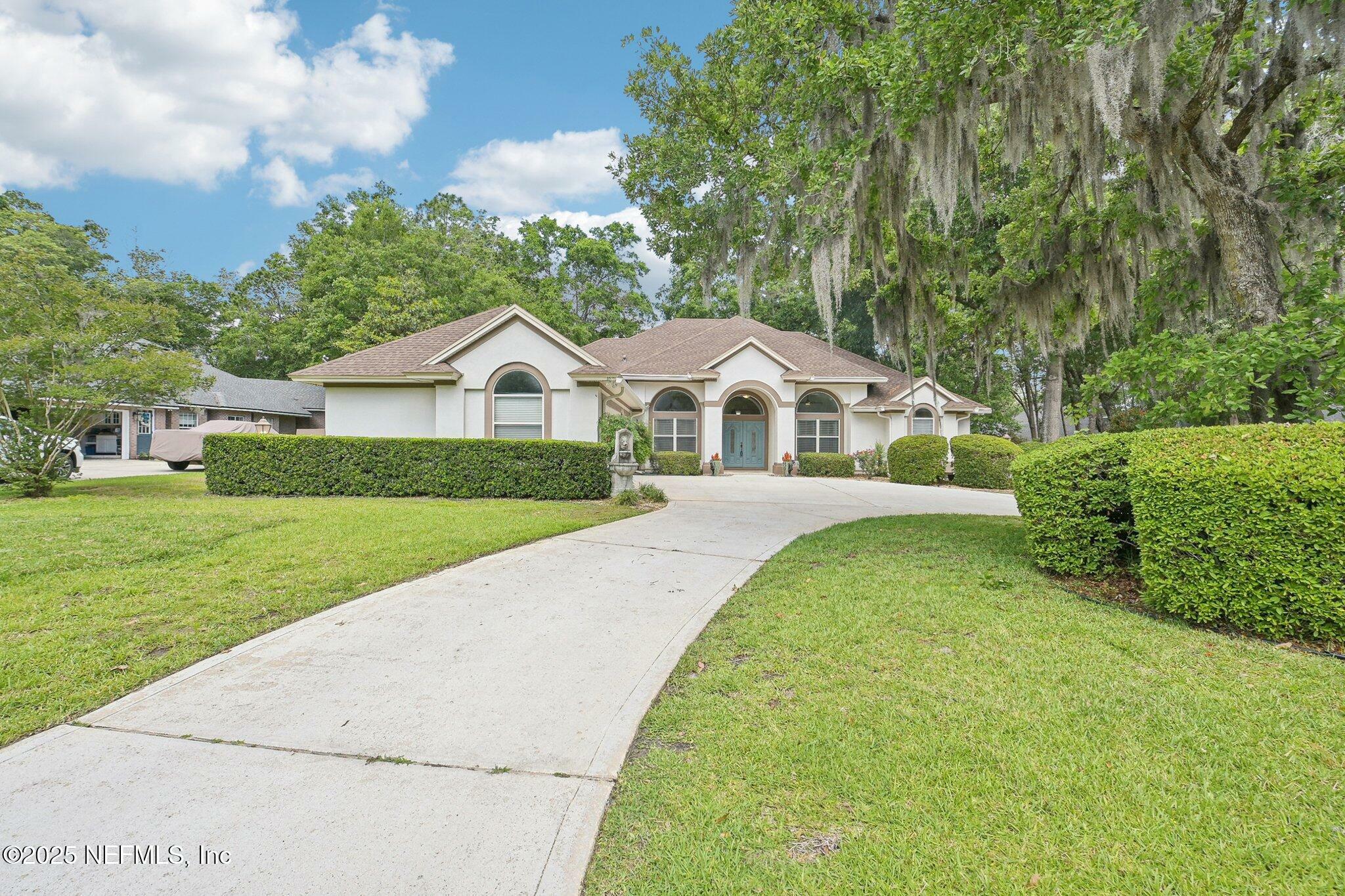 Property Photo: 3586 Long Cove Court FL 32043