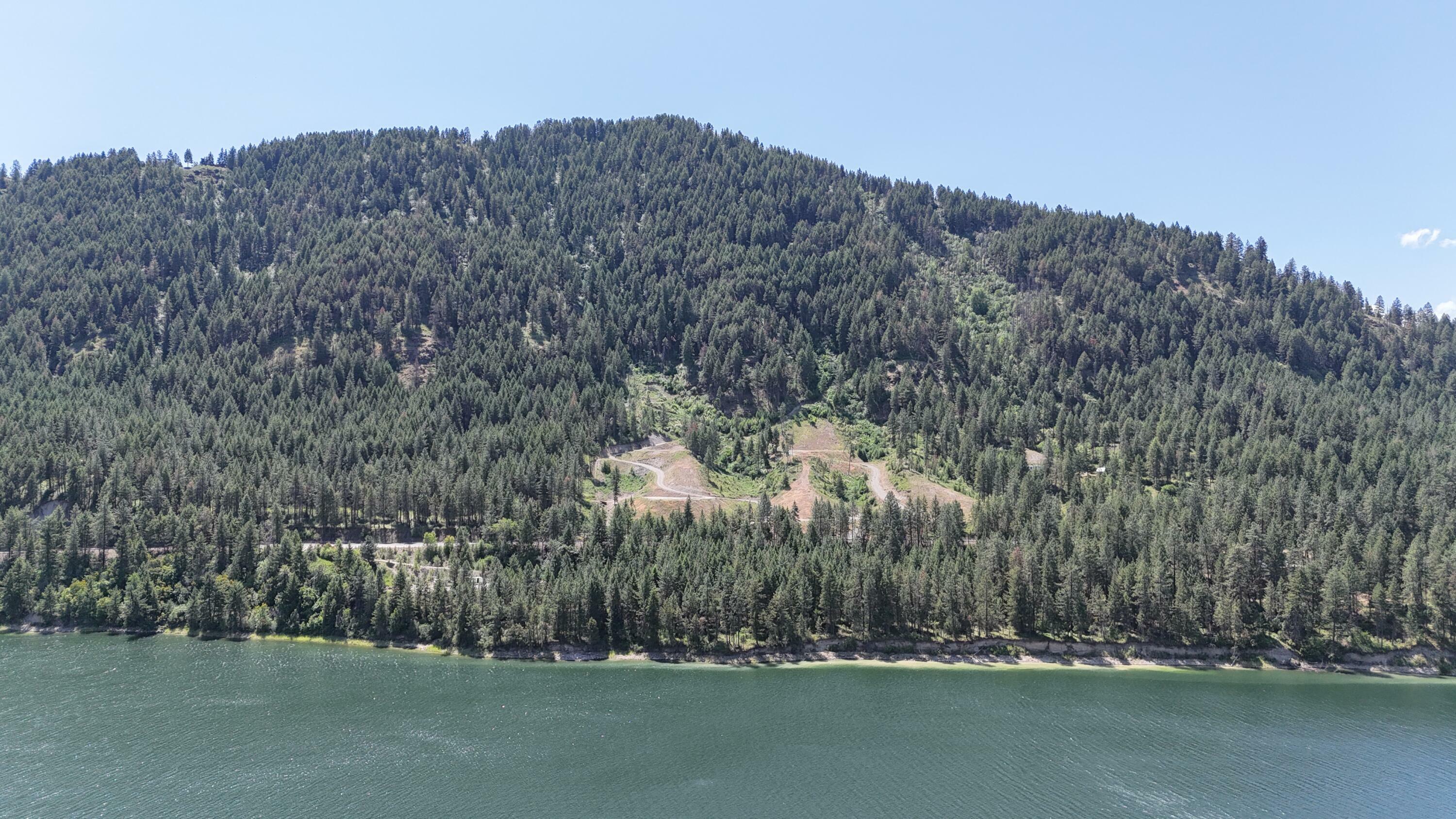 Property Photo: 1381 #A Hwy 25 S WA 99141