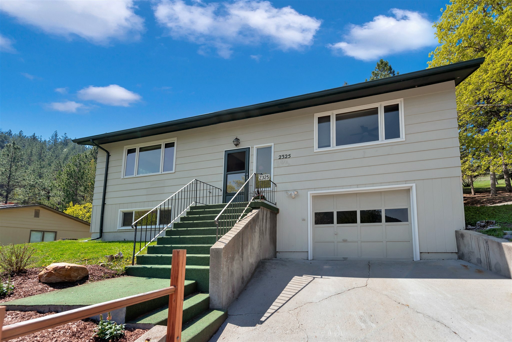 2325 Skyline Drive  Missoula MT 59802 photo