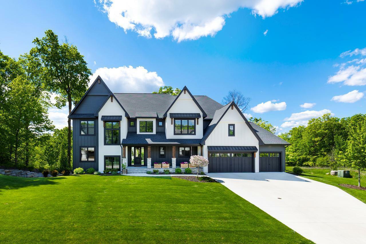 Property Photo: 6480 Hawks Pointe Lane MN 55331