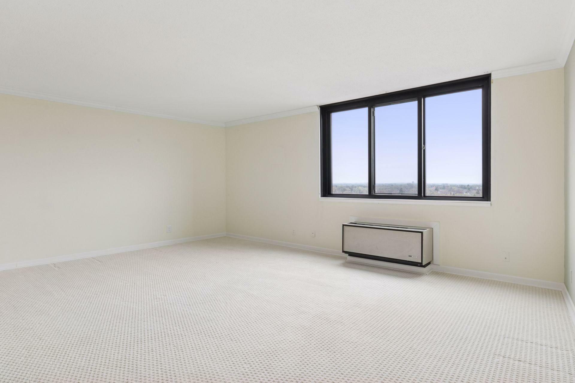 Property Photo: 1181 Edgcumbe Road 1112 MN 55105