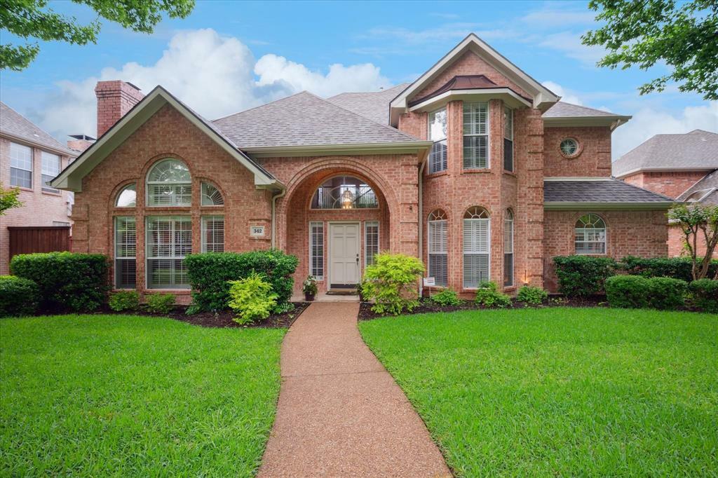 Property Photo: 342 Tanglewood Lane TX 75019
