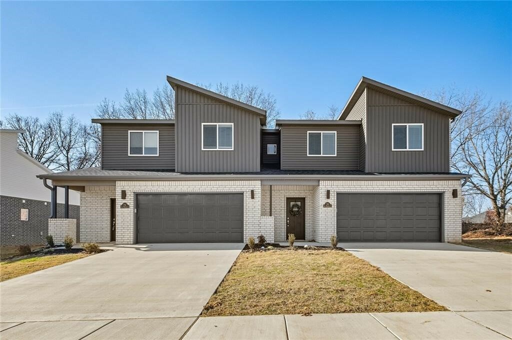 Property Photo: 700 Sun Meadows Loop AR 72719