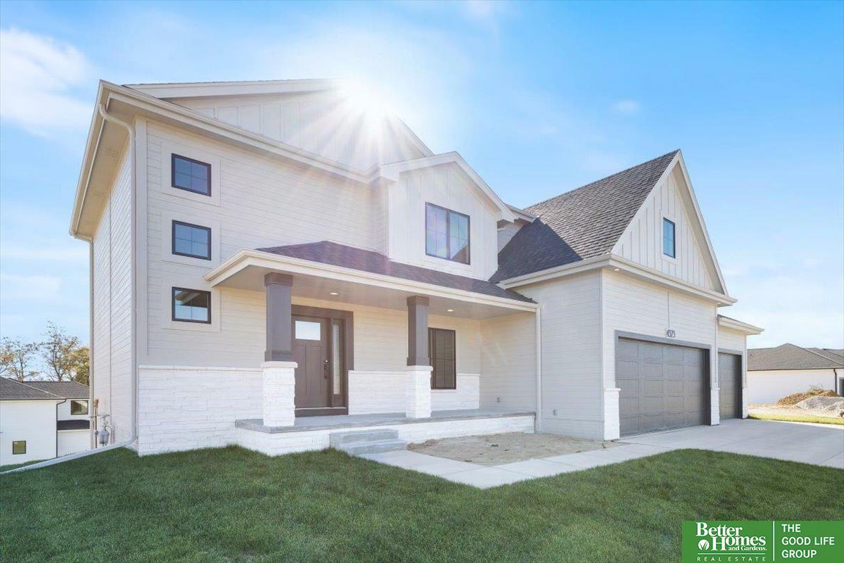 Property Photo: 5520 N 213th Street NE 68022