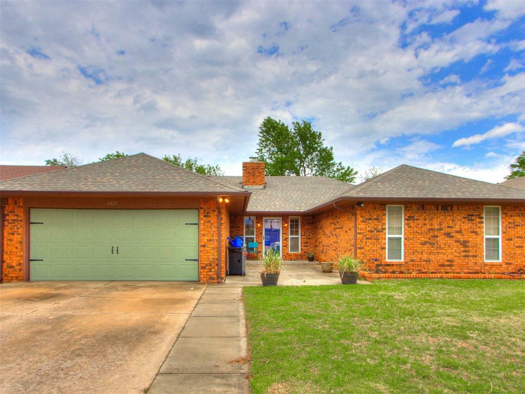 Property Photo: 1421 SW 93rd Street OK 73159