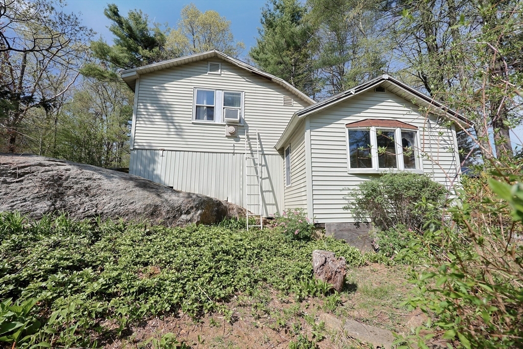 Property Photo:  6 Hillside Road  MA 01521 