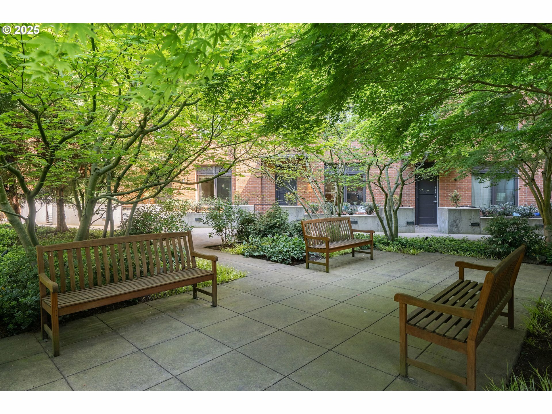 Property Photo: 2351 NW Westover Rd 314 OR 97210