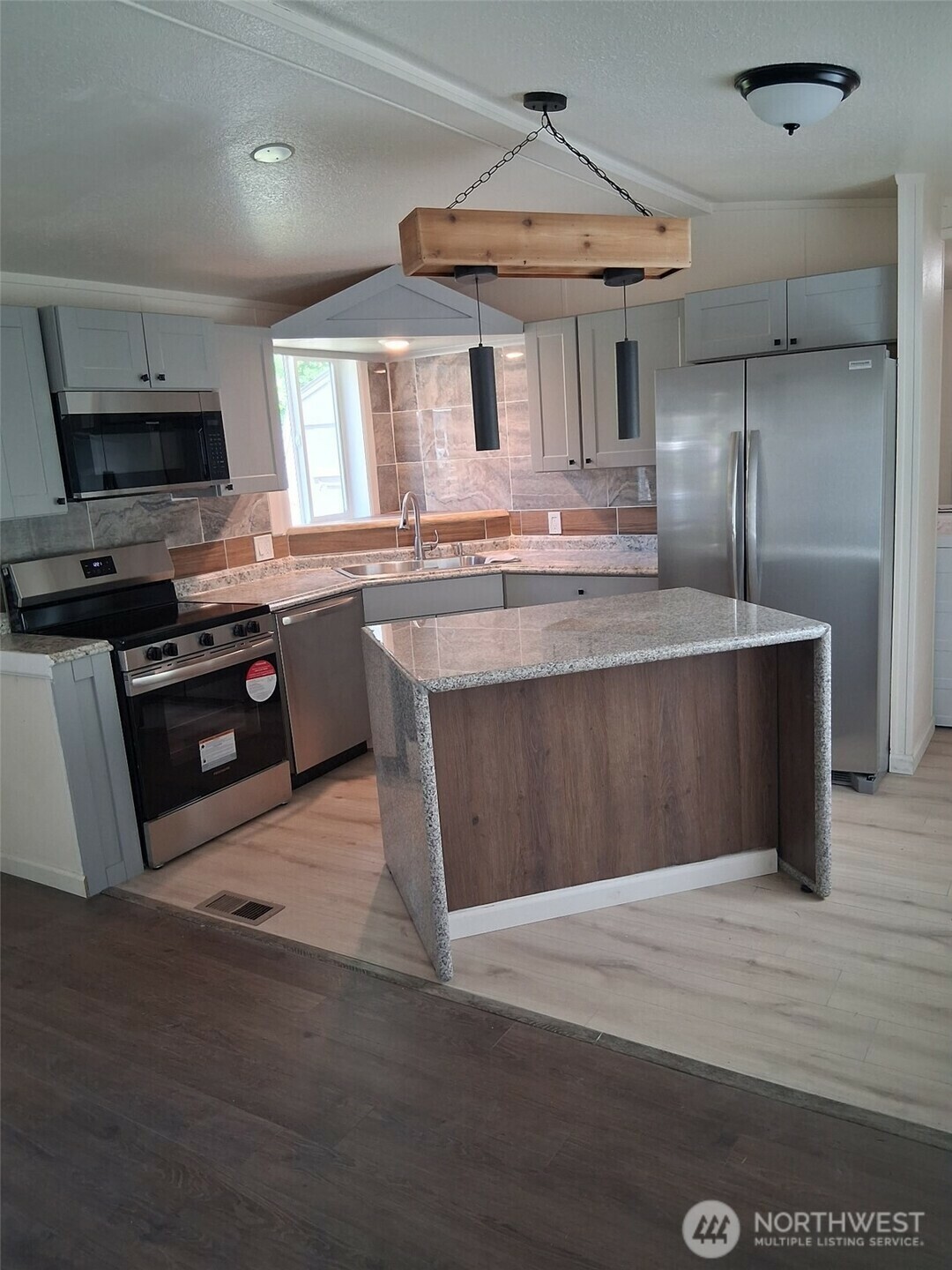 Property Photo:  5591  Bethel Road SE 8  WA 98367 