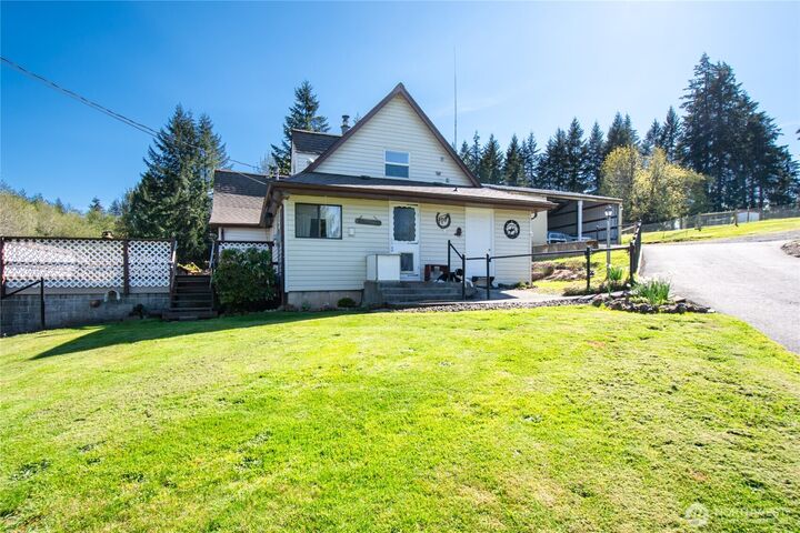 Property Photo: 503 Carnine Road WA 98611