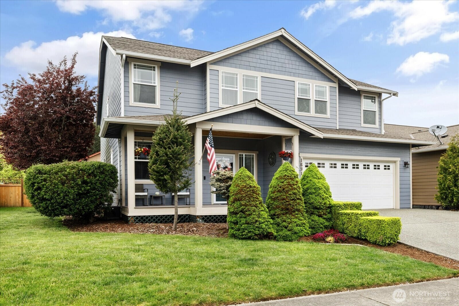 1691 SW Carnegie Street  Oak Harbor WA 98277 photo