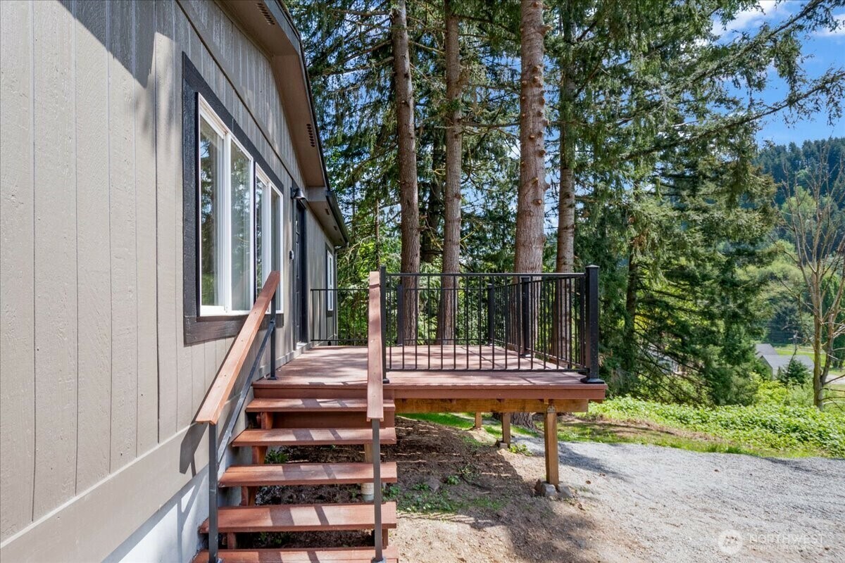 Property Photo: 436 Ostrander Road WA 98626