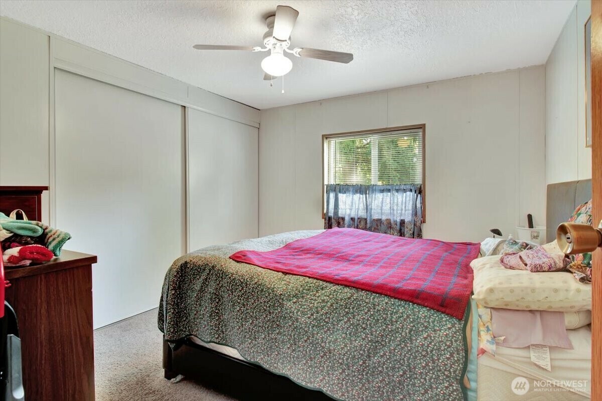 Property Photo: 9810 State Street 20 WA 98270