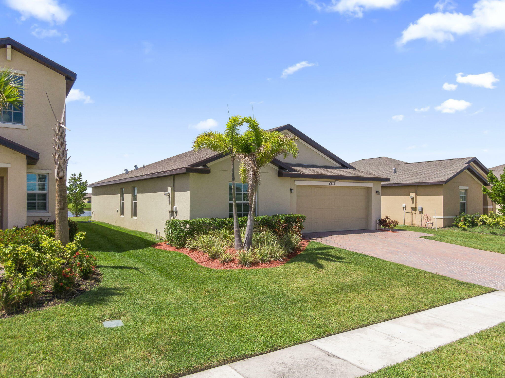 Property Photo: 4235 Troon Place FL 34947