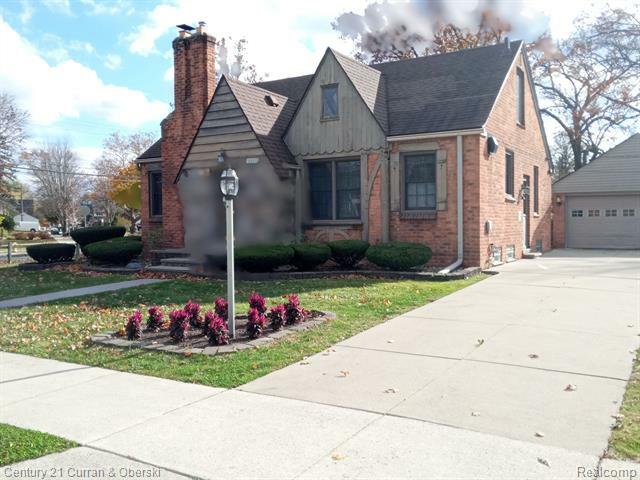Property Photo: 23211 Myrtle Street MI 48128