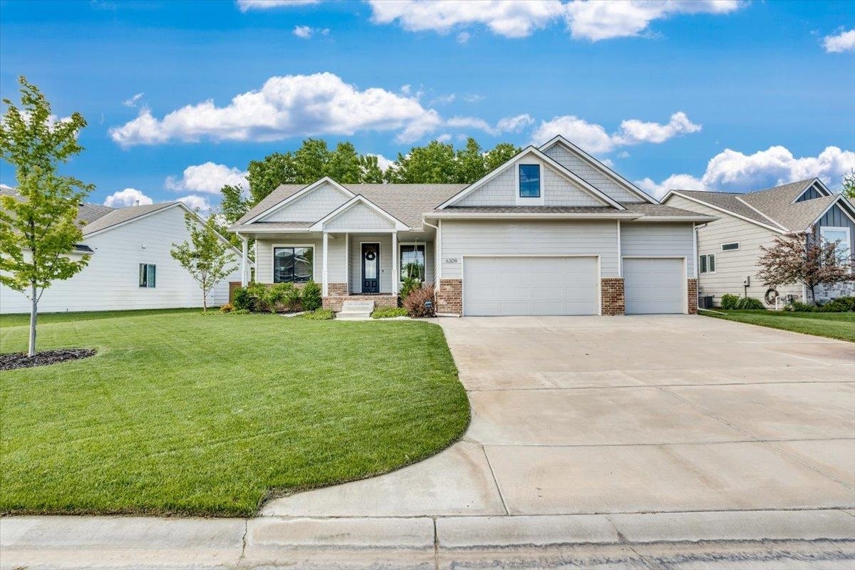 Property Photo: 6309 W Driftwood KS 67205