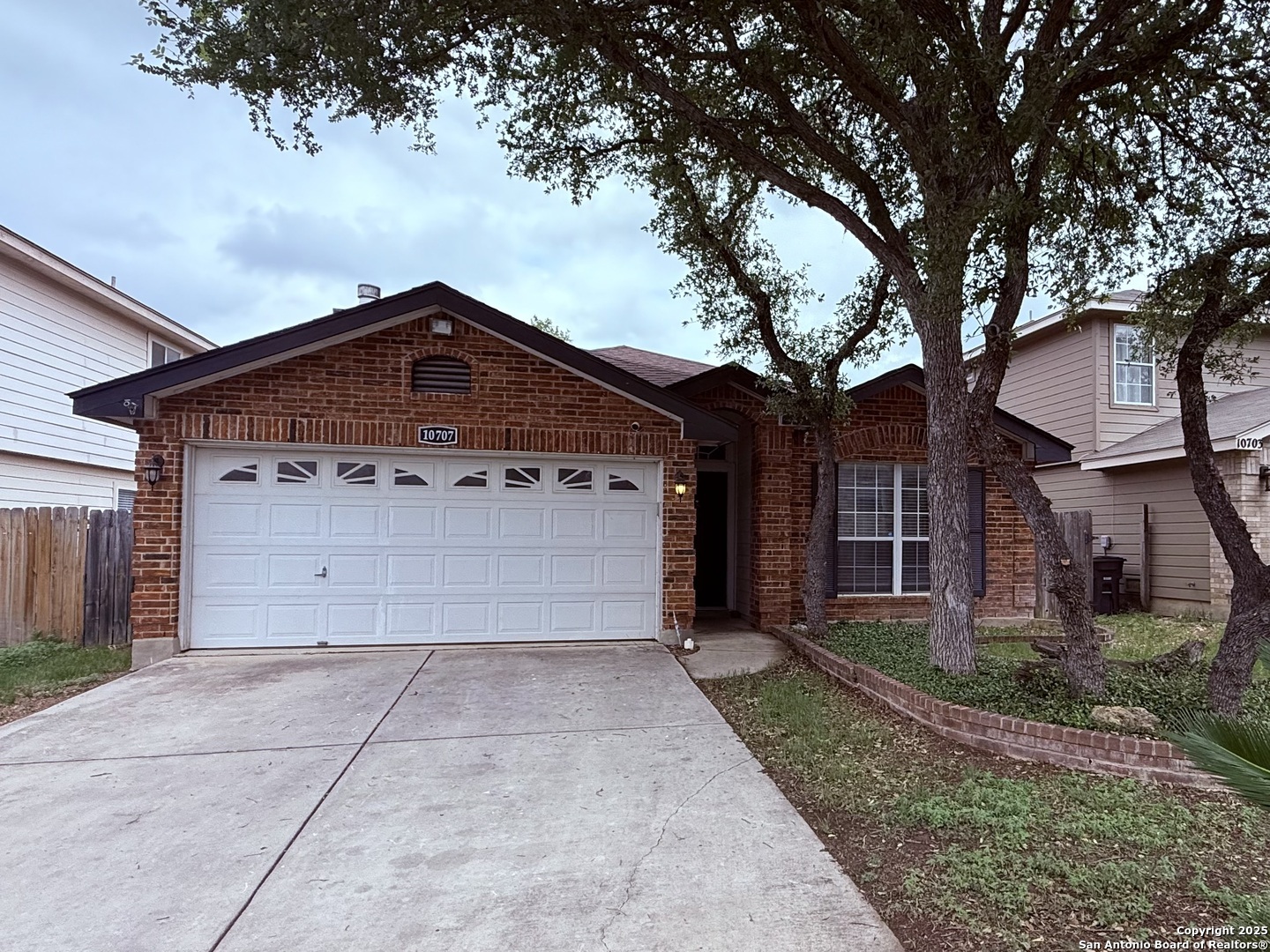 Property Photo: 10707 Tiger Chase TX 78251