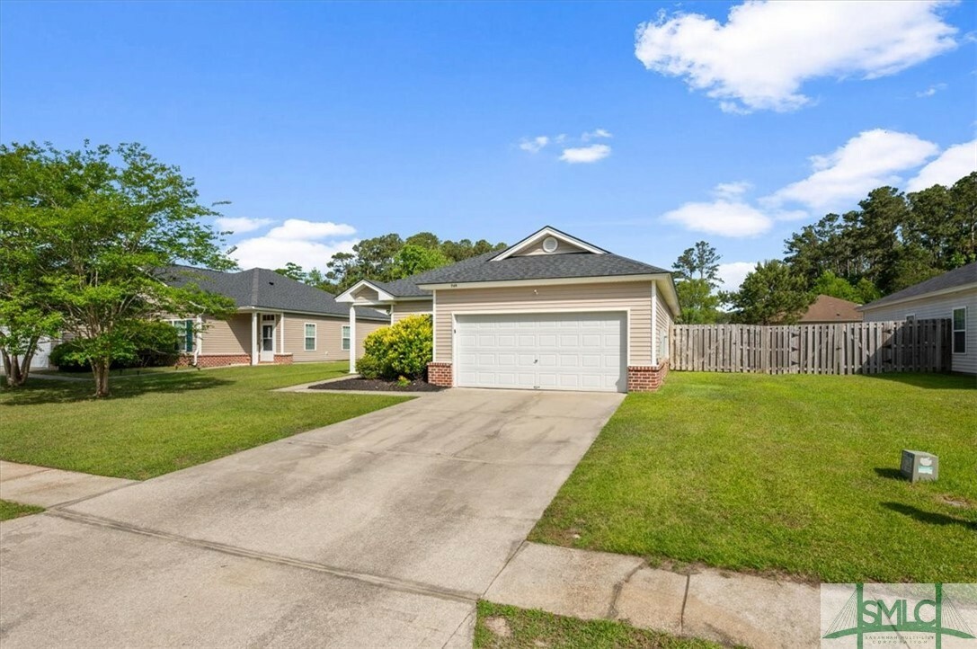Property Photo: 769 E Bristol Way GA 31324