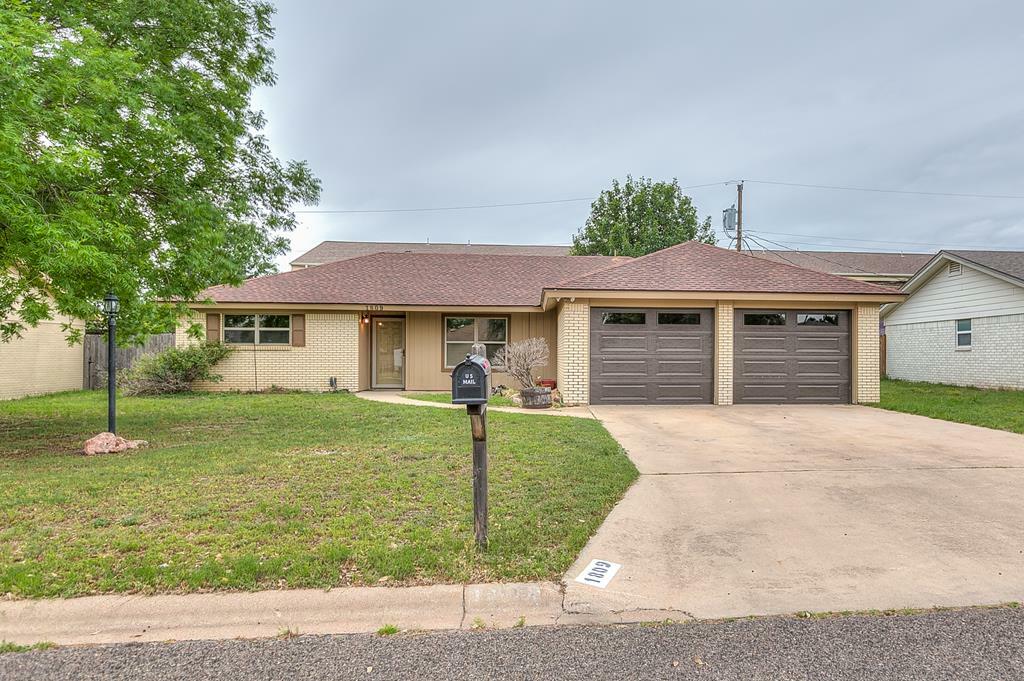 Property Photo:  1809 N Harrison St  TX 76901 