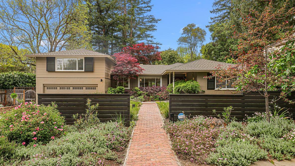 Property Photo: 161 East Floresta Way CA 94028