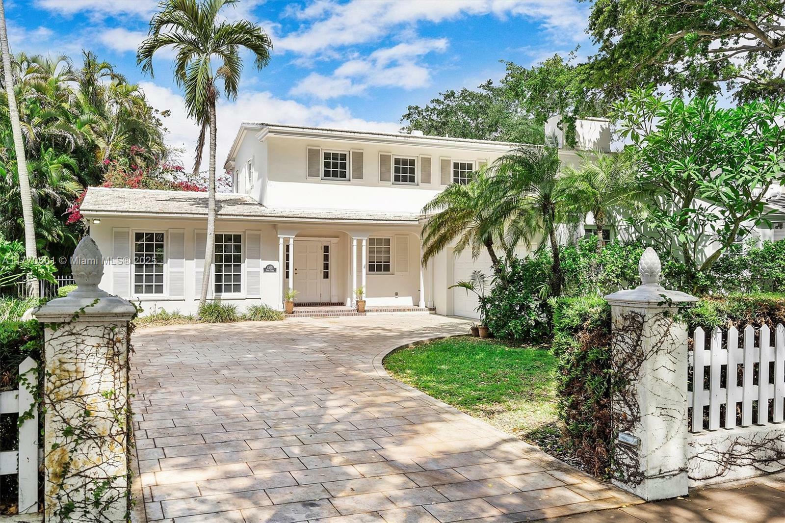 Property Photo: 4310 Santa Maria St FL 33146