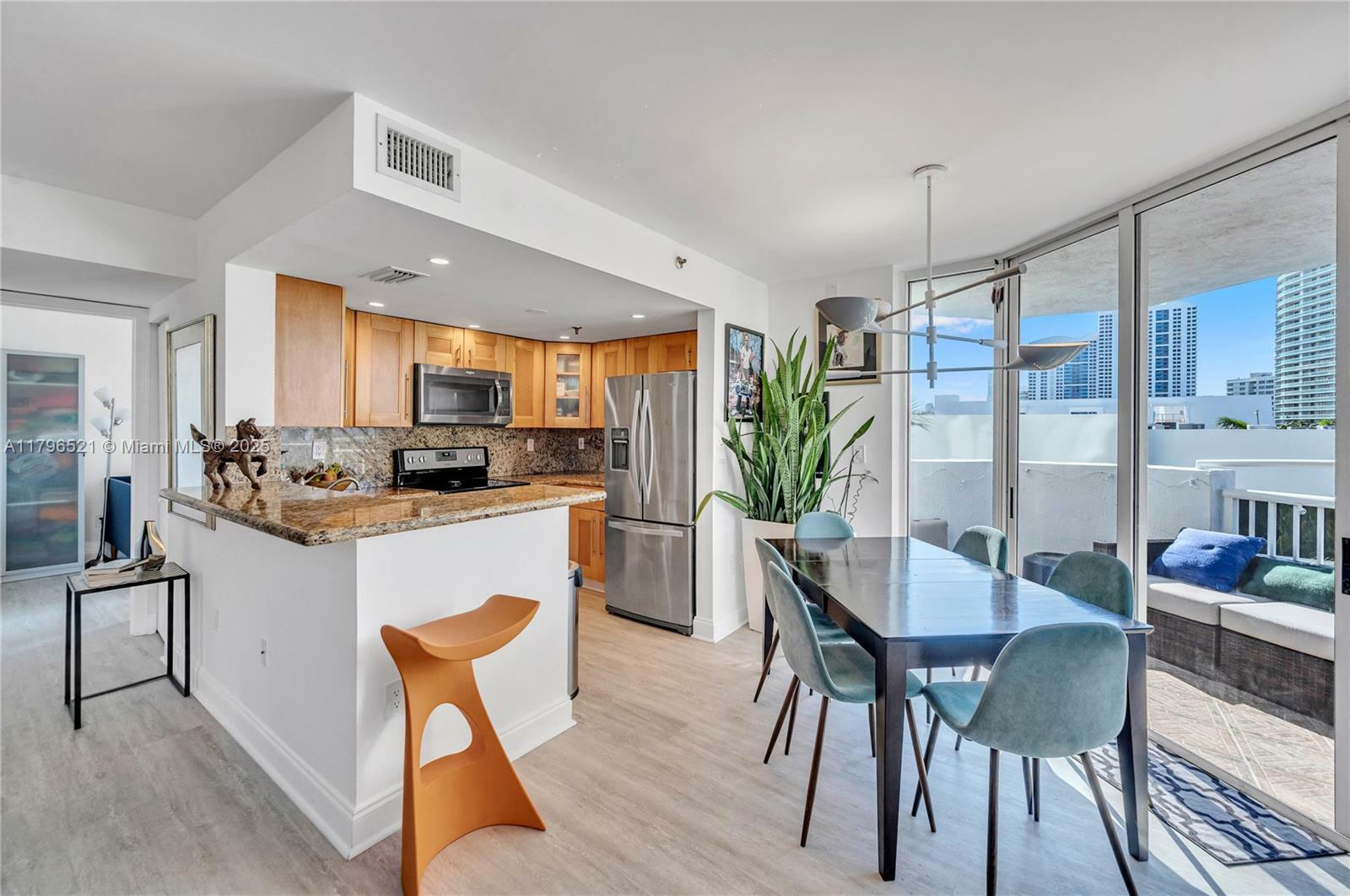 Property Photo: 1621 Bay Rd 508 FL 33139
