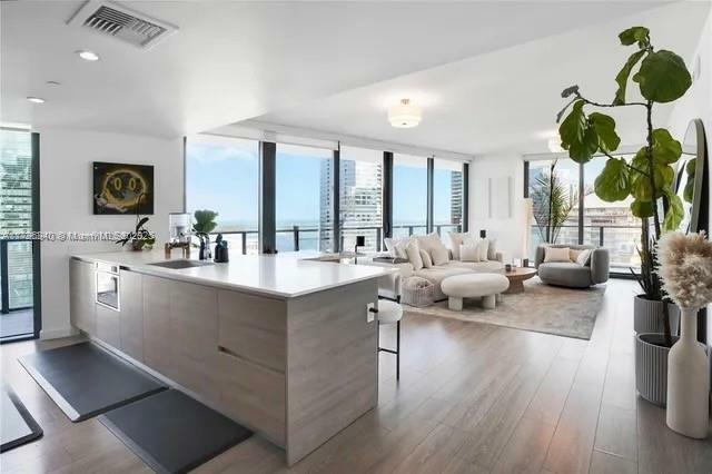 1300 S Miami Ave 3405  Miami FL 33130 photo
