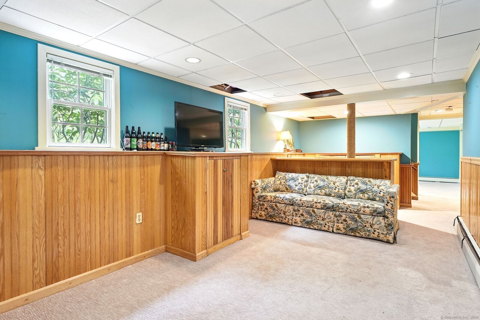 Property Photo:  200 Candlelight Drive  CT 06033 