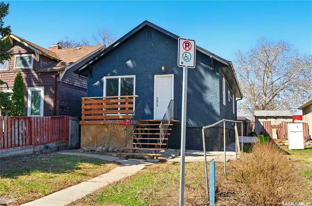 Property Photo: 1012 Wallace Street SK S4N 3Y8