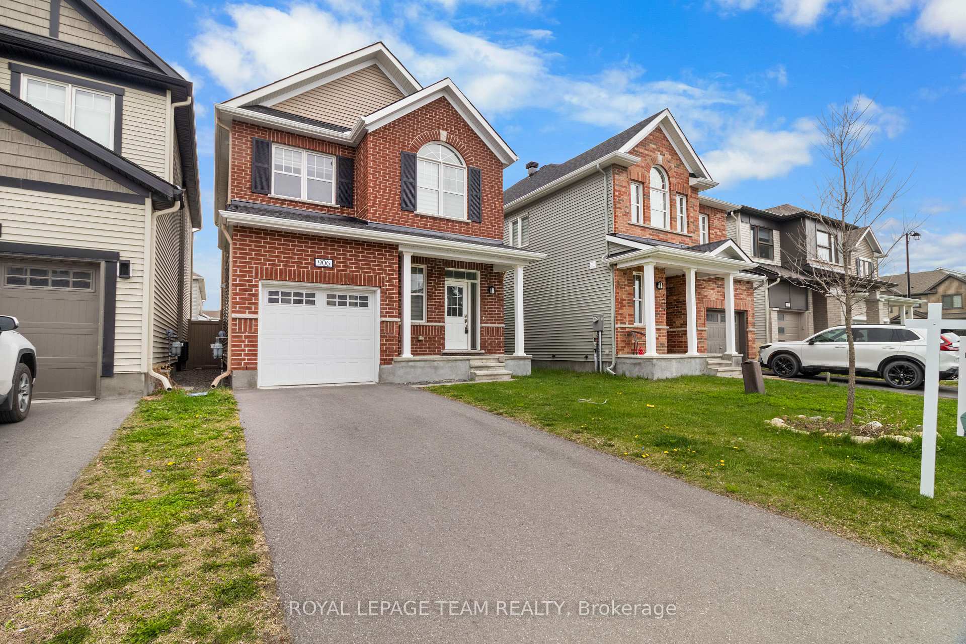 Photo de la propriété: 906 Nokomis Place ON K2J 6T2