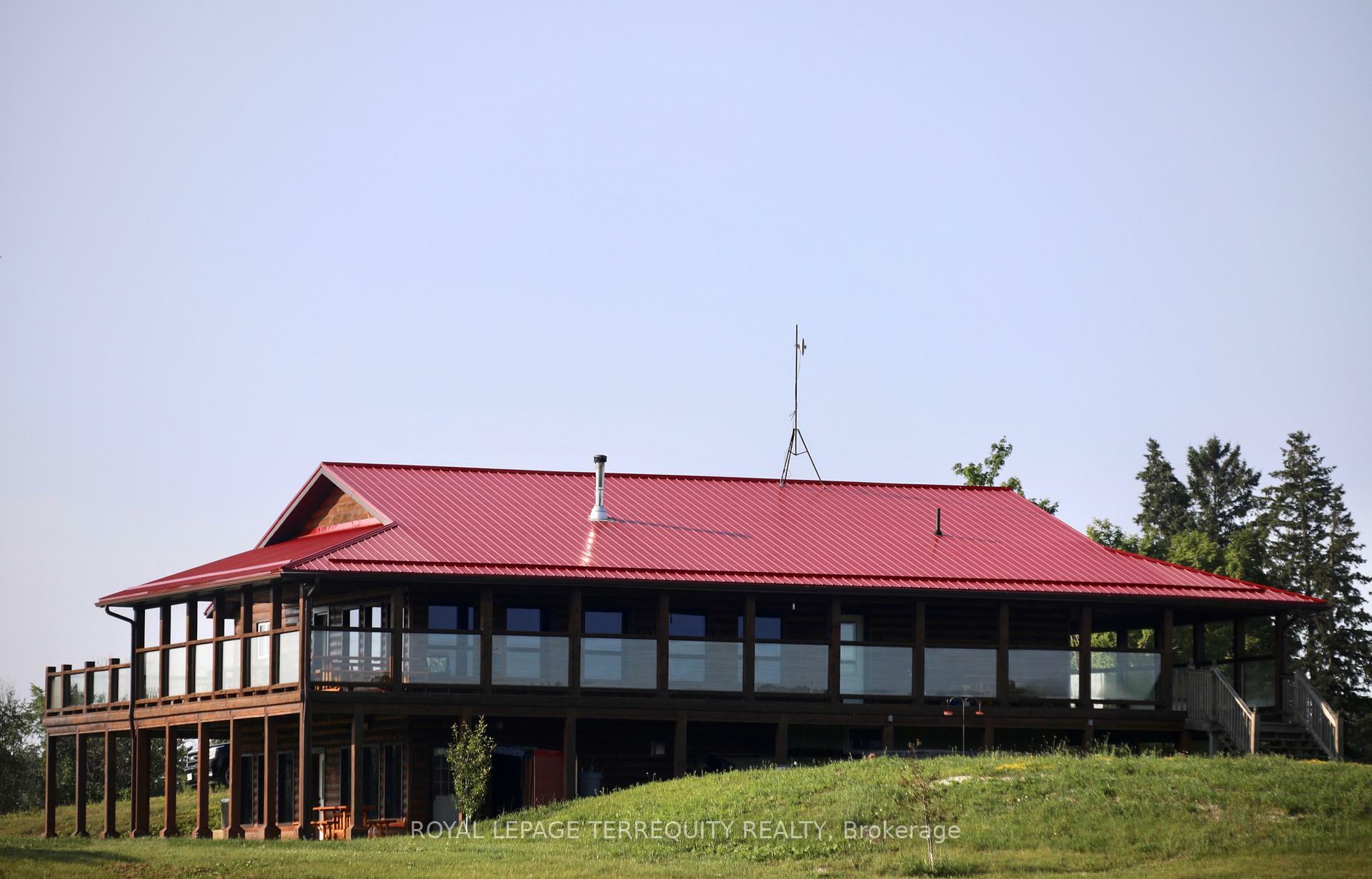 Property Photo: 189 East Hungerford Road ON K0K 3J0