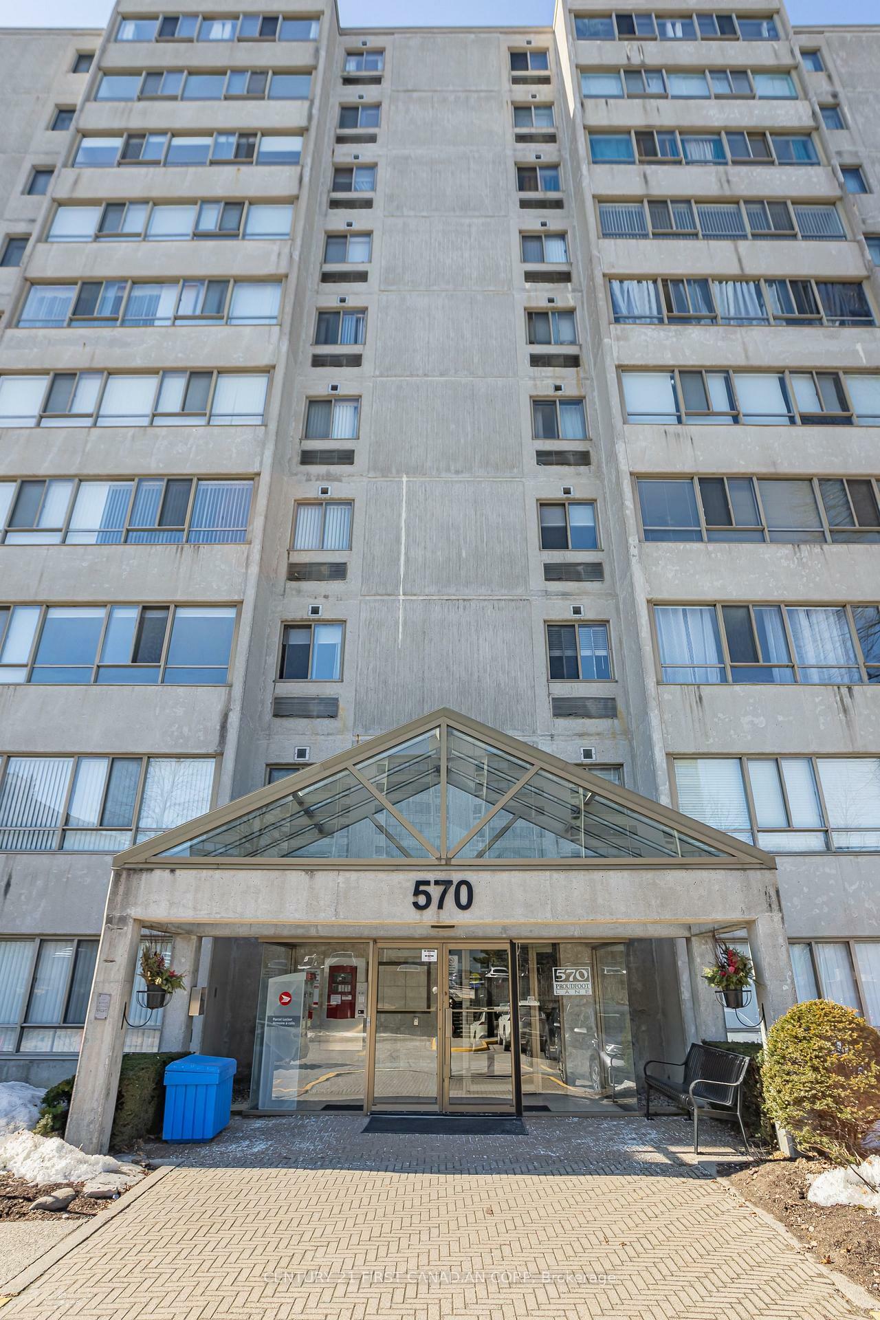 Property Photo: 570 Proudfoot Lane 606 ON N6G 4Z1