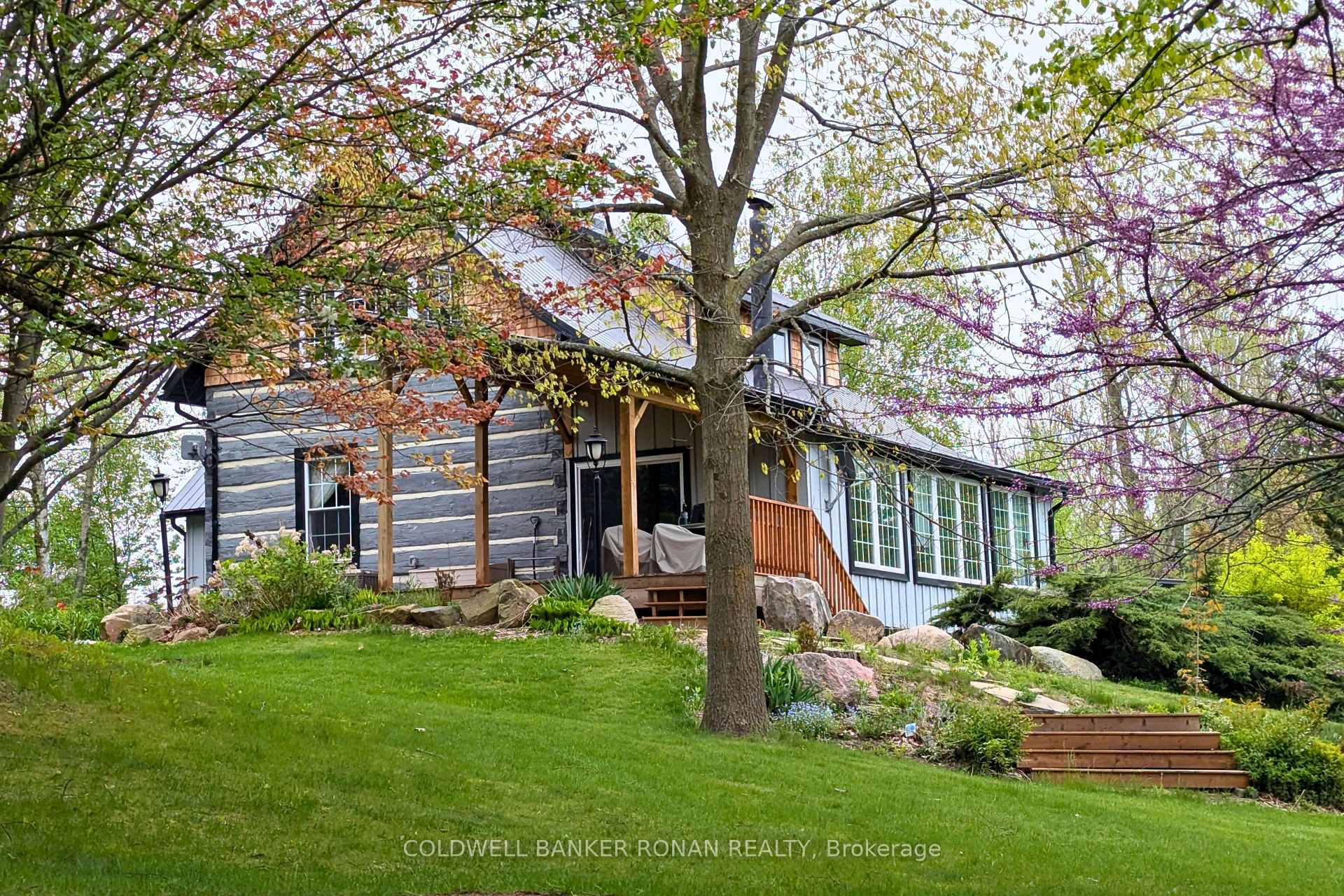 Property Photo: 836138 4th Line E ON L9V 0J1