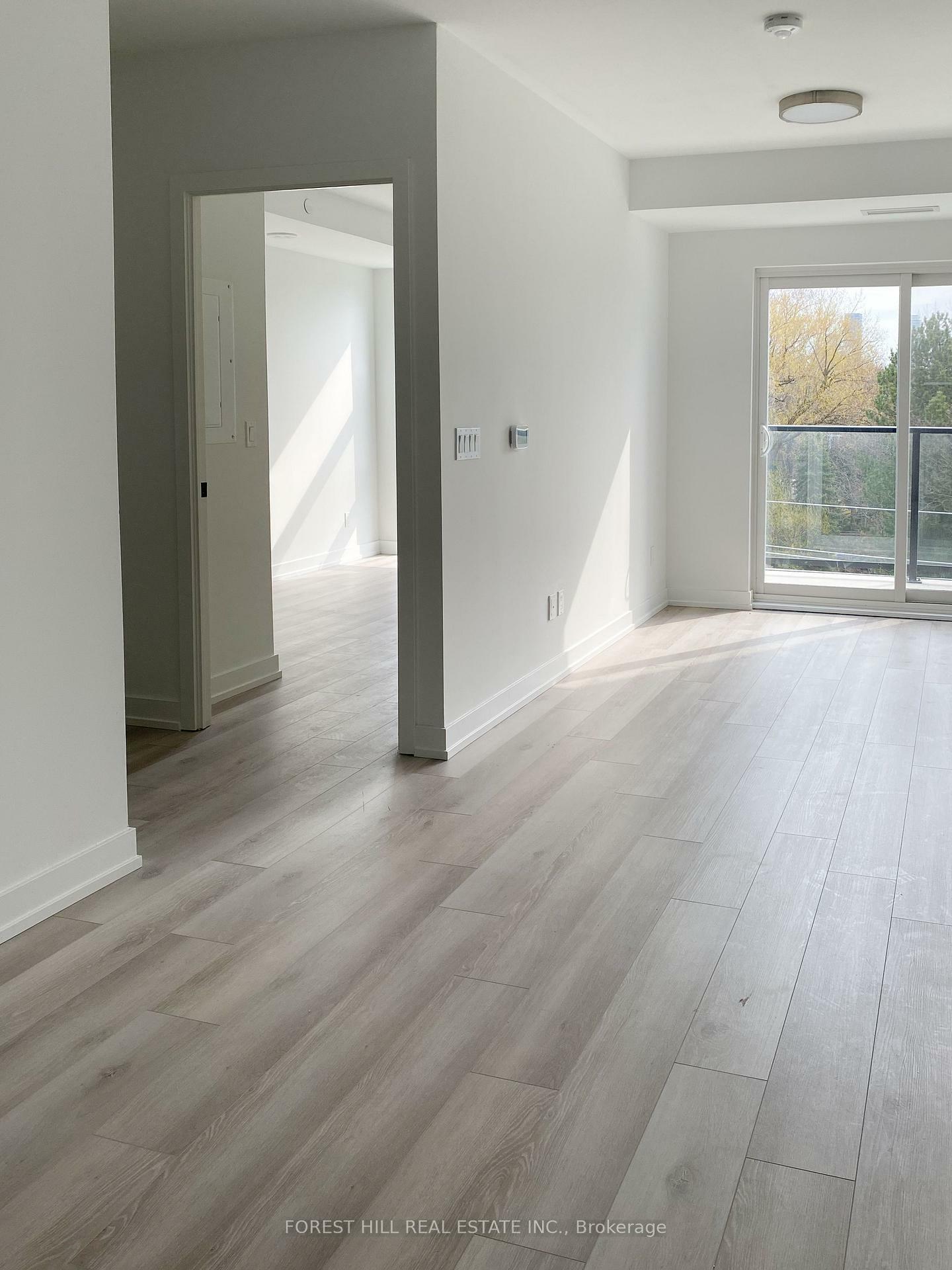 Property Photo: 2000 Bathurst Street 607 ON M5P 0A7