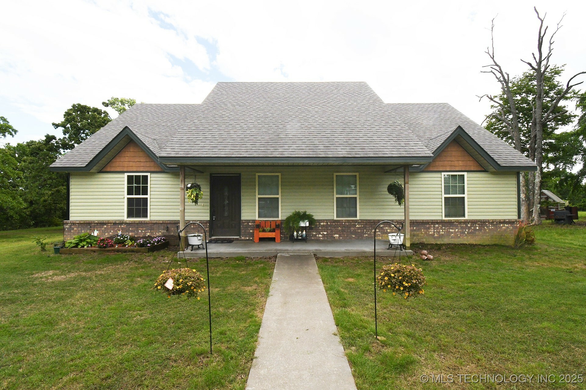 Property Photo:  462850 E 1023  OK 74955 