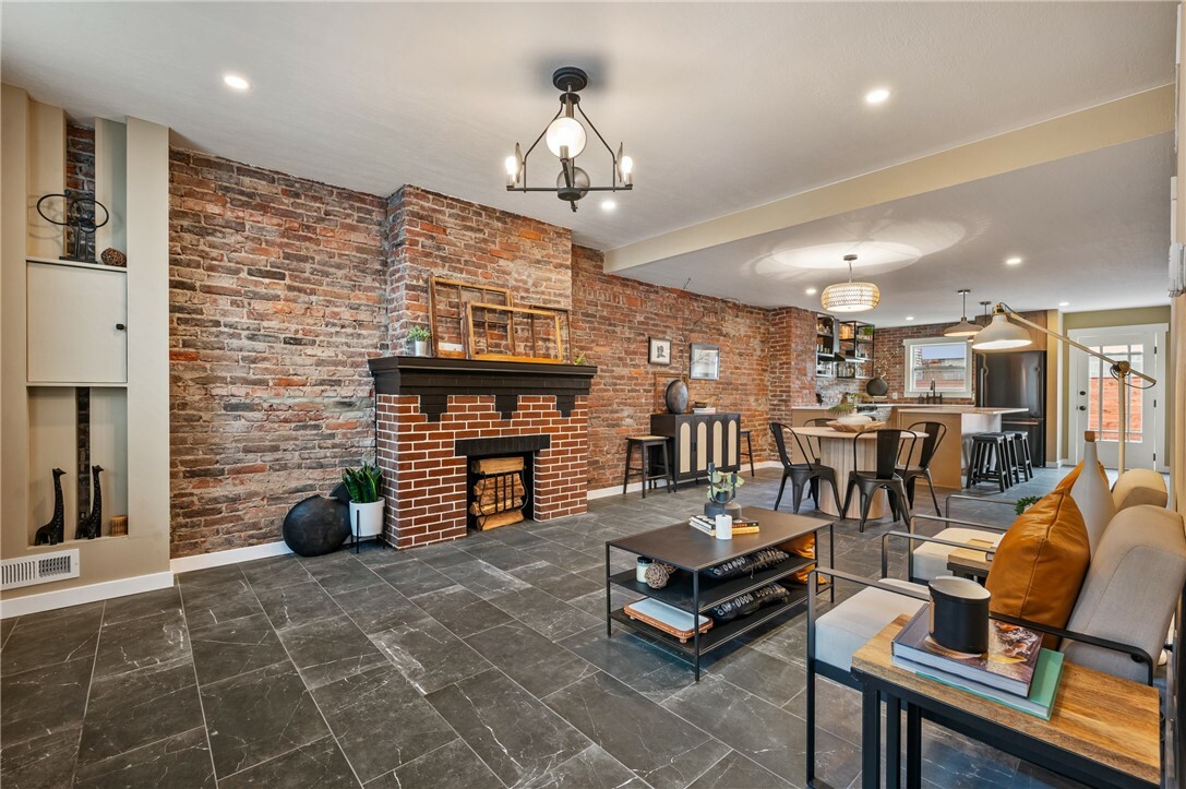 Property Photo: 835 Concord St PA 15212
