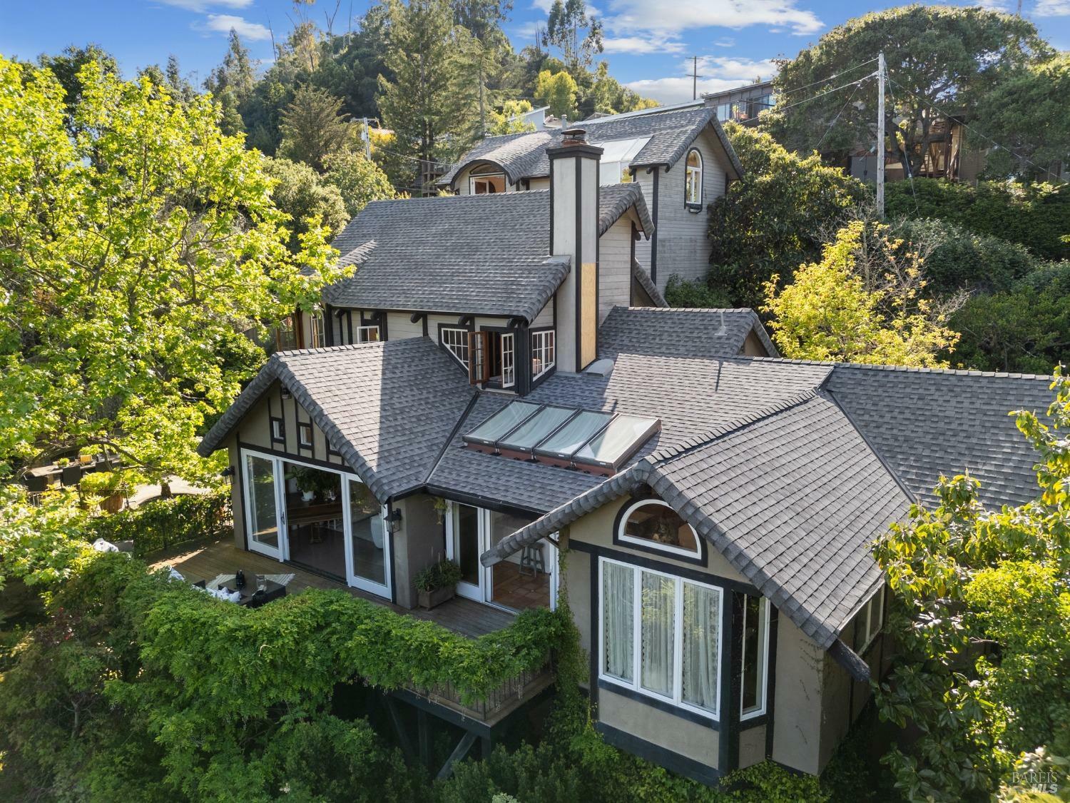 Property Photo: 16 Sunny Drive CA 94960